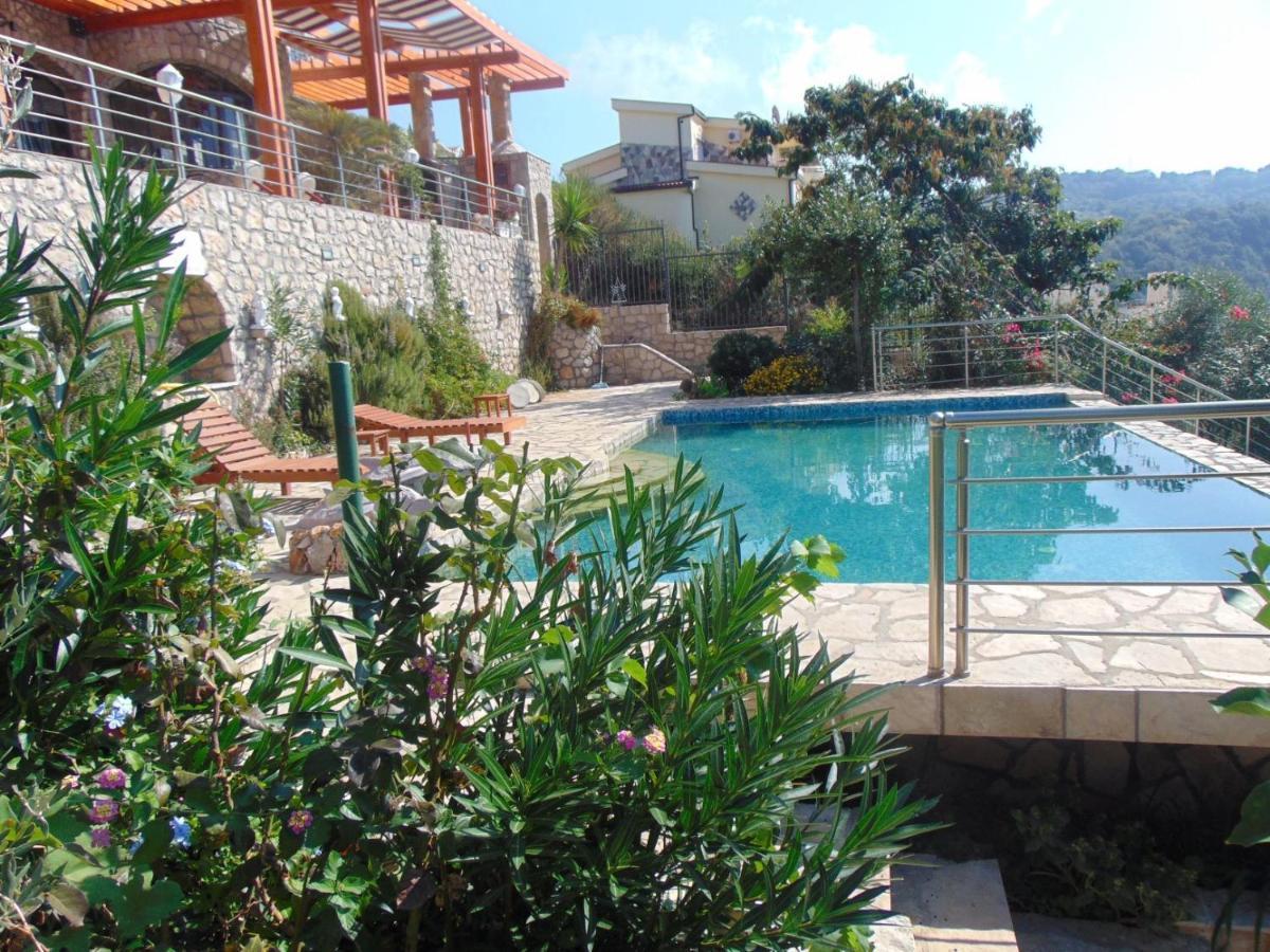 Vila Vito Apartment Dobra Voda Bagian luar foto