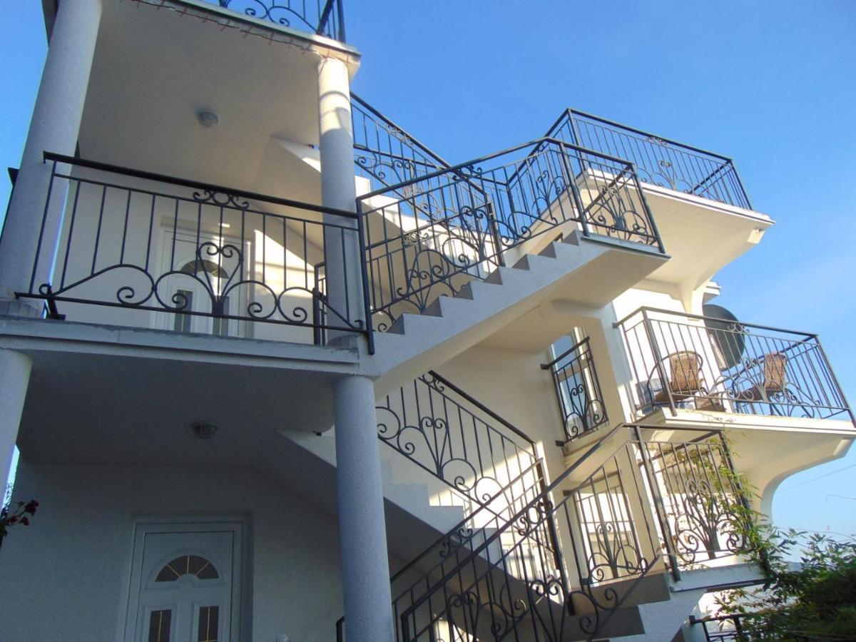 Vila Vito Apartment Dobra Voda Bagian luar foto